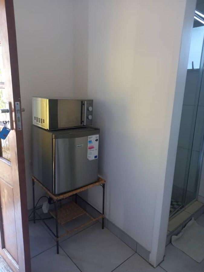 Self-Catering Studio, Unit 3 On Krupp Уиндхоек Екстериор снимка